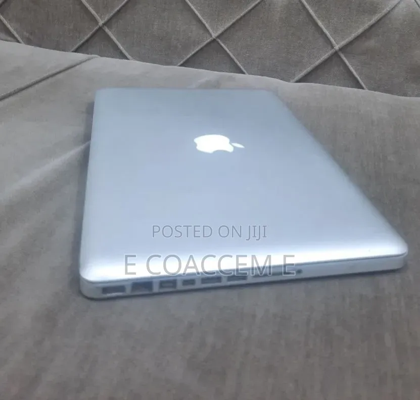 New Laptop Apple MacBook 4GB Intel Core i5 HDD 500GB