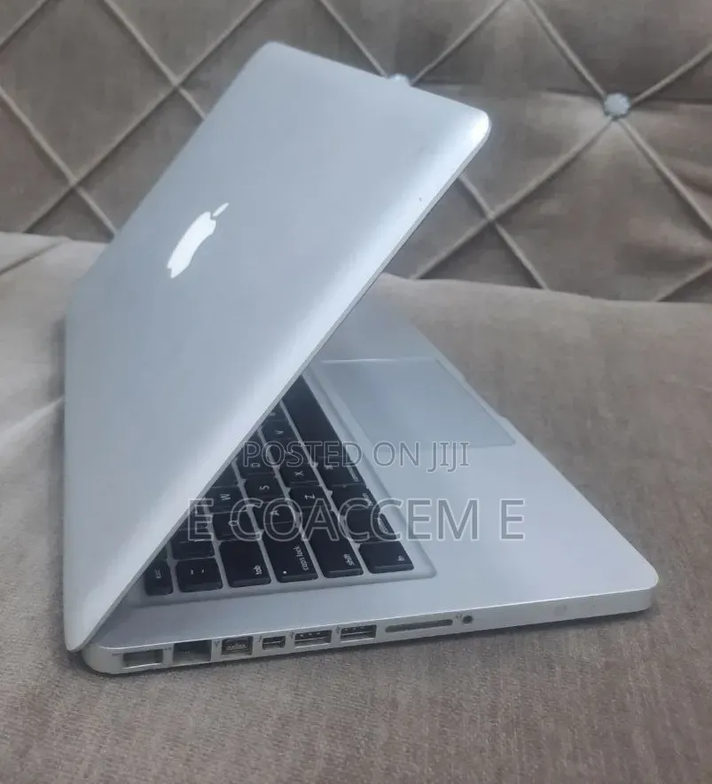 New Laptop Apple MacBook 4GB Intel Core i5 HDD 500GB