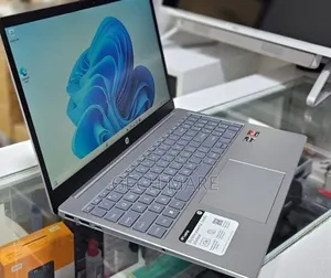 New Laptop HP Stream Notebook 16GB AMD Ryzen 5 SSD 256GB