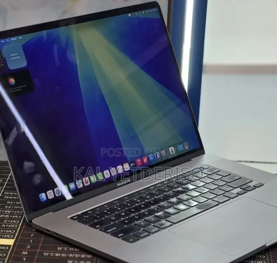 New Laptop Apple MacBook Pro 2019 16GB Intel Core i9 SSD 2T