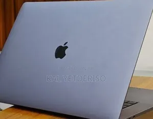 New Laptop Apple MacBook Pro 2018 32GB SSD 2T