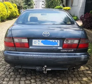 Toyota Carina E 1993 Blue