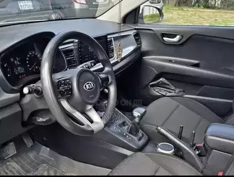 Kia Rio 2020 White