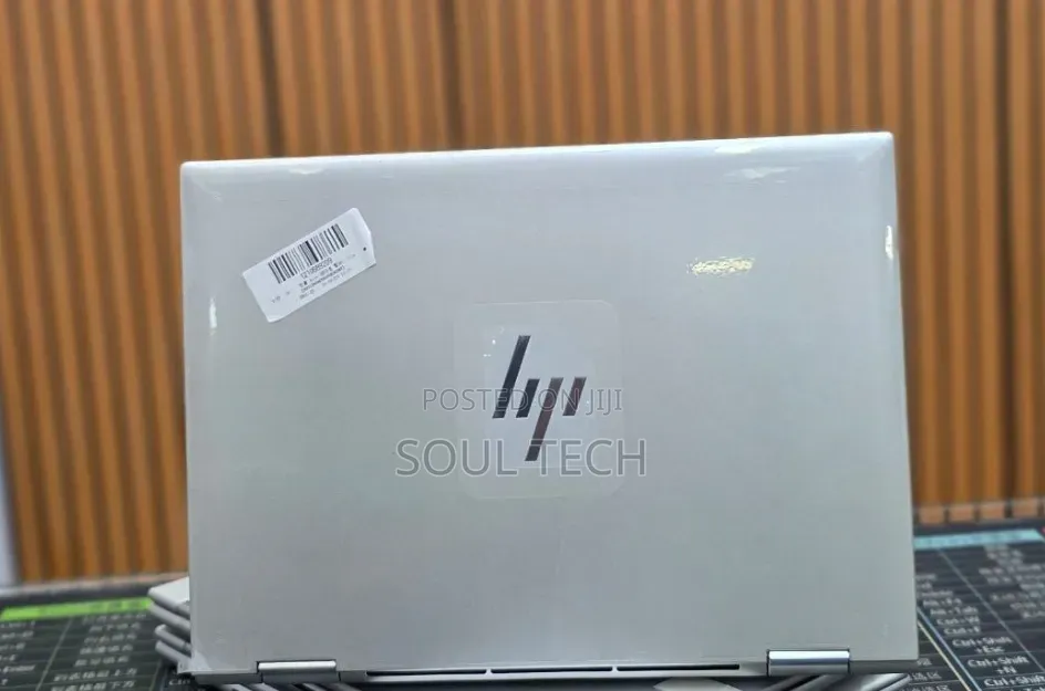 New Laptop HP EliteBook 830 G8 16GB Intel Core i7 SSD 512GB
