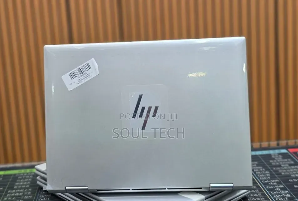 New Laptop HP EliteBook 830 G8 16GB Intel Core i7 SSD 512GB