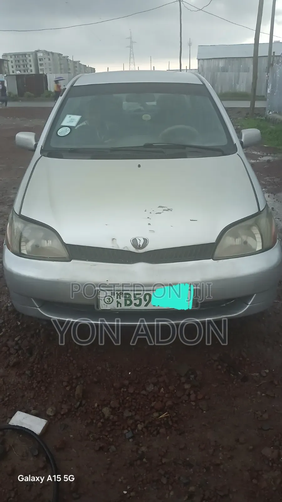 Toyota Platz 2001 Silver