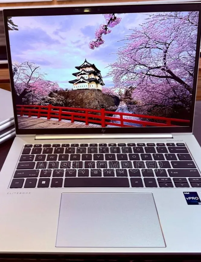 New Laptop HP Elite Dragonfly G2 16GB Intel Core i7 SSD 512GB