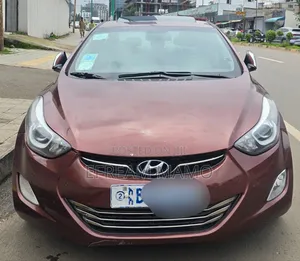 Hyundai Avante 2013