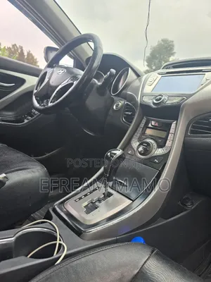 Hyundai Avante 2013