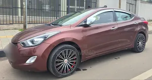 Hyundai Avante 2013