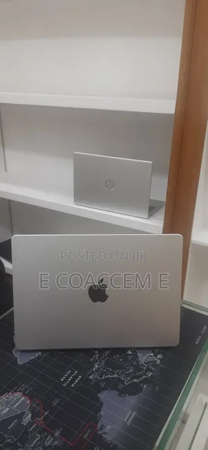 New Laptop Apple MacBook 32GB SSD 512GB