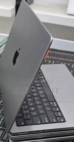 New Laptop Apple MacBook Pro 2021 M1 16GB Apple M1 Pro SSD 512GB