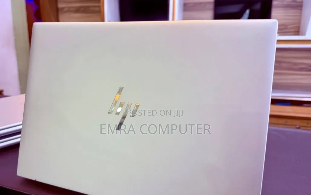 New Laptop HP EliteBook 840 10 16GB Intel Core i7 SSD 512GB
