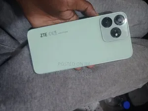 New ZTE Blade V50 256 GB Purple