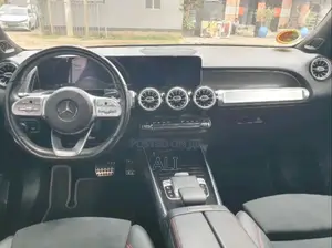 Mercedes-Benz GLB-Class 2021 Black