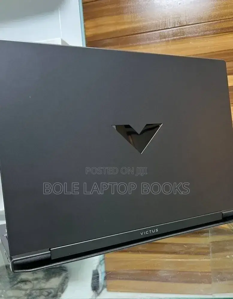 New Laptop HP Victus 16 16GB AMD Ryzen 5 SSD 512GB