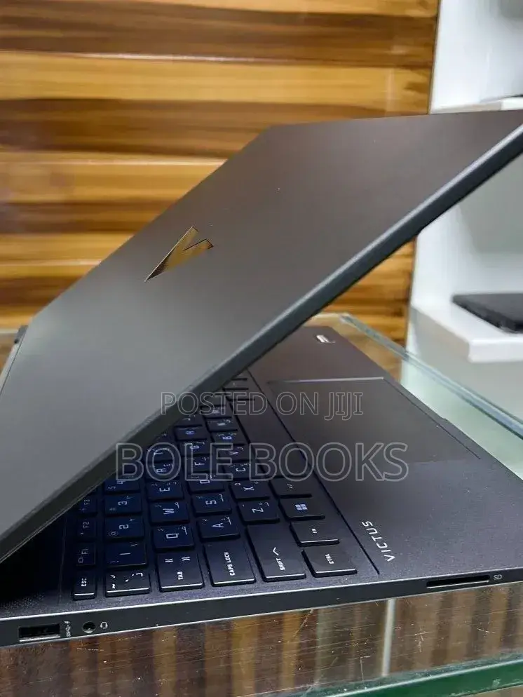 New Laptop HP Victus 16 16GB AMD Ryzen 5 SSD 512GB