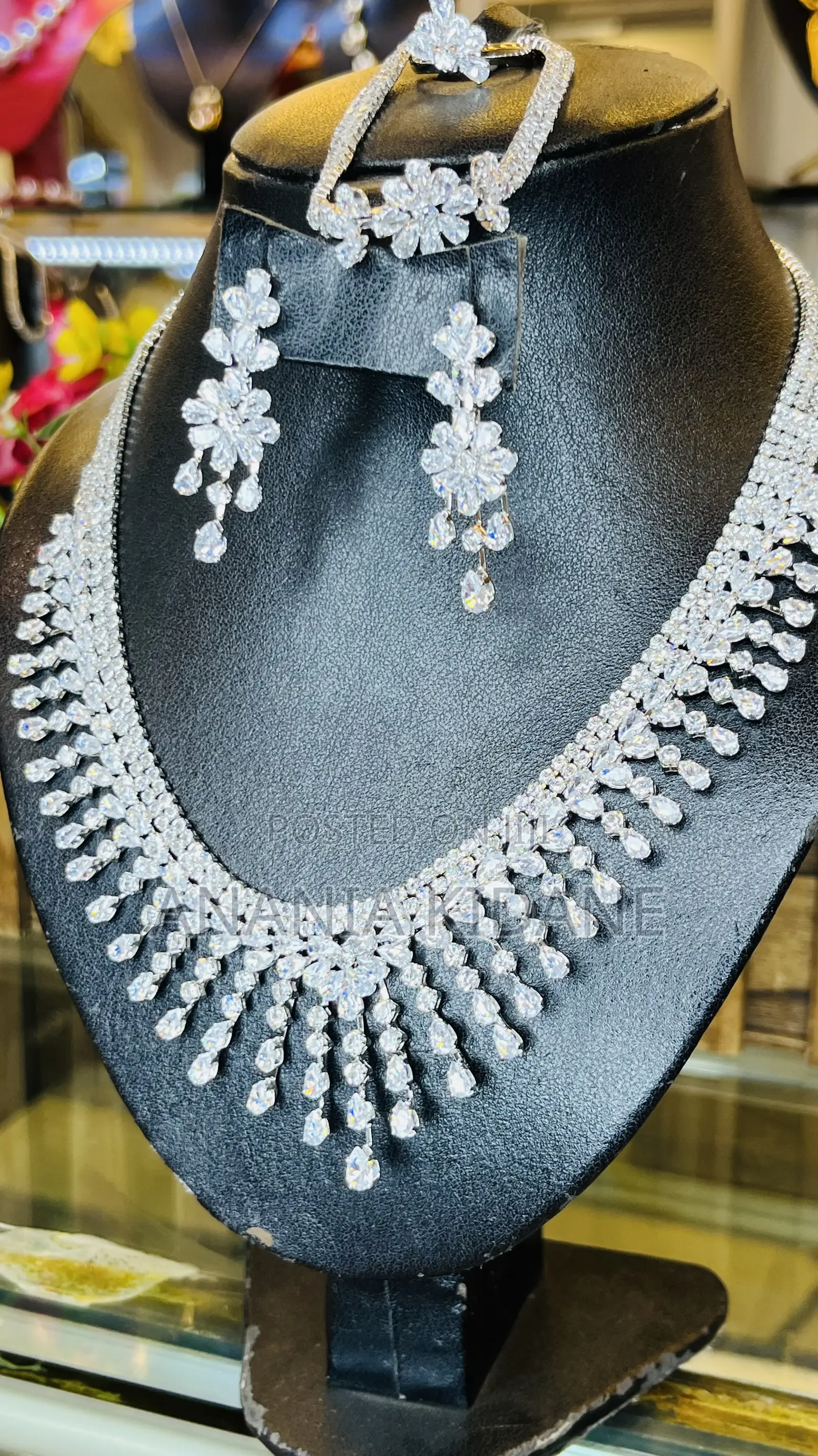 Elegant Jewelry Set