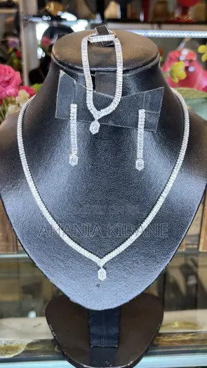 Elegant Jewelry Set