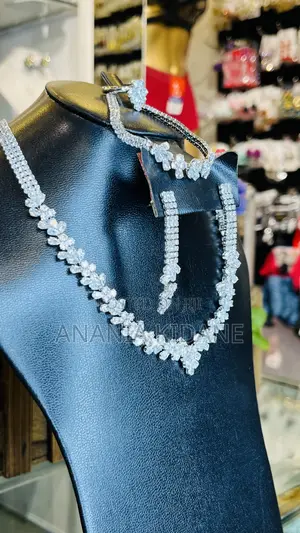 Elegant Jewelry Set