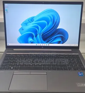 New Laptop HP ZBook Firefly G8 16GB Intel Core i7 SSD 512GB
