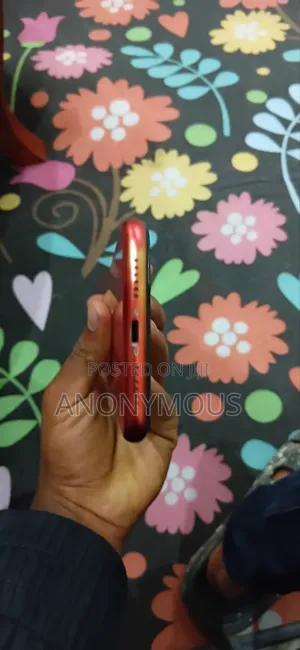 Apple iPhone 11 128 GB Red