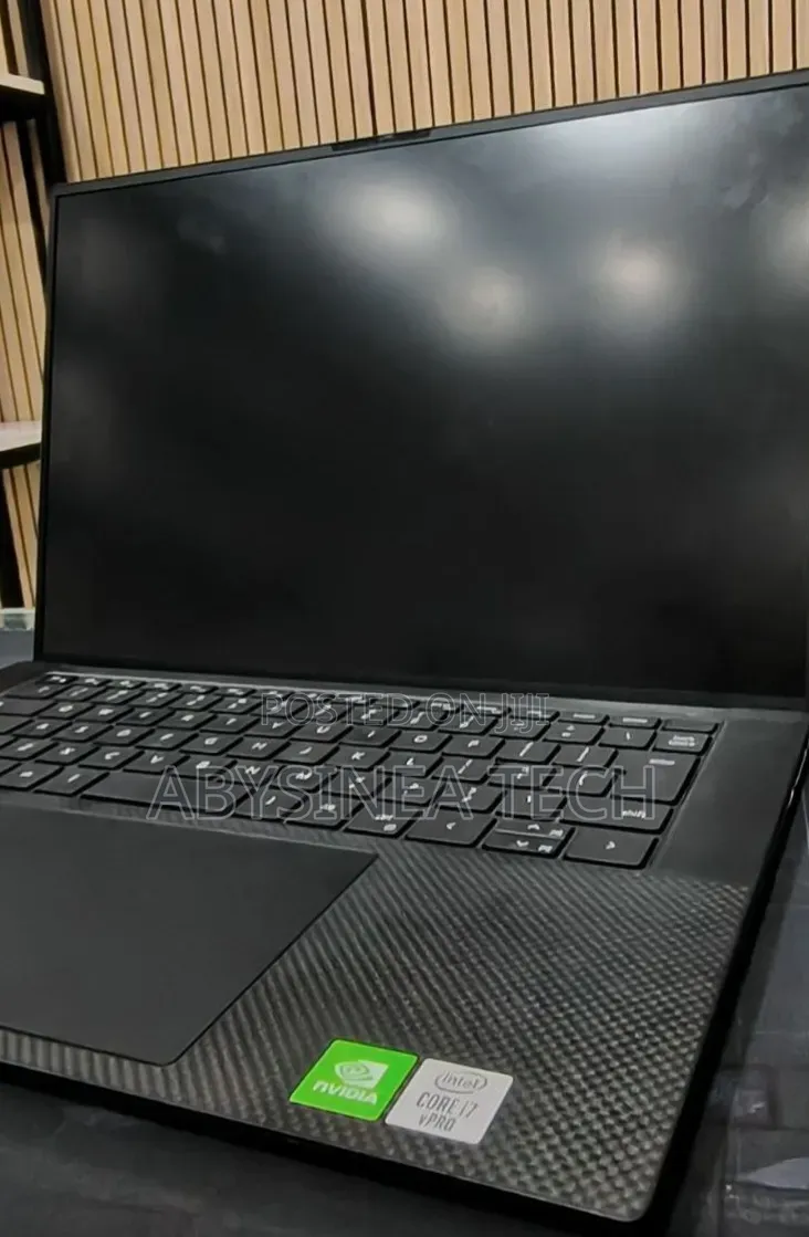 New Laptop Dell Precision 5550 16GB Intel Core i7 SSD 512GB