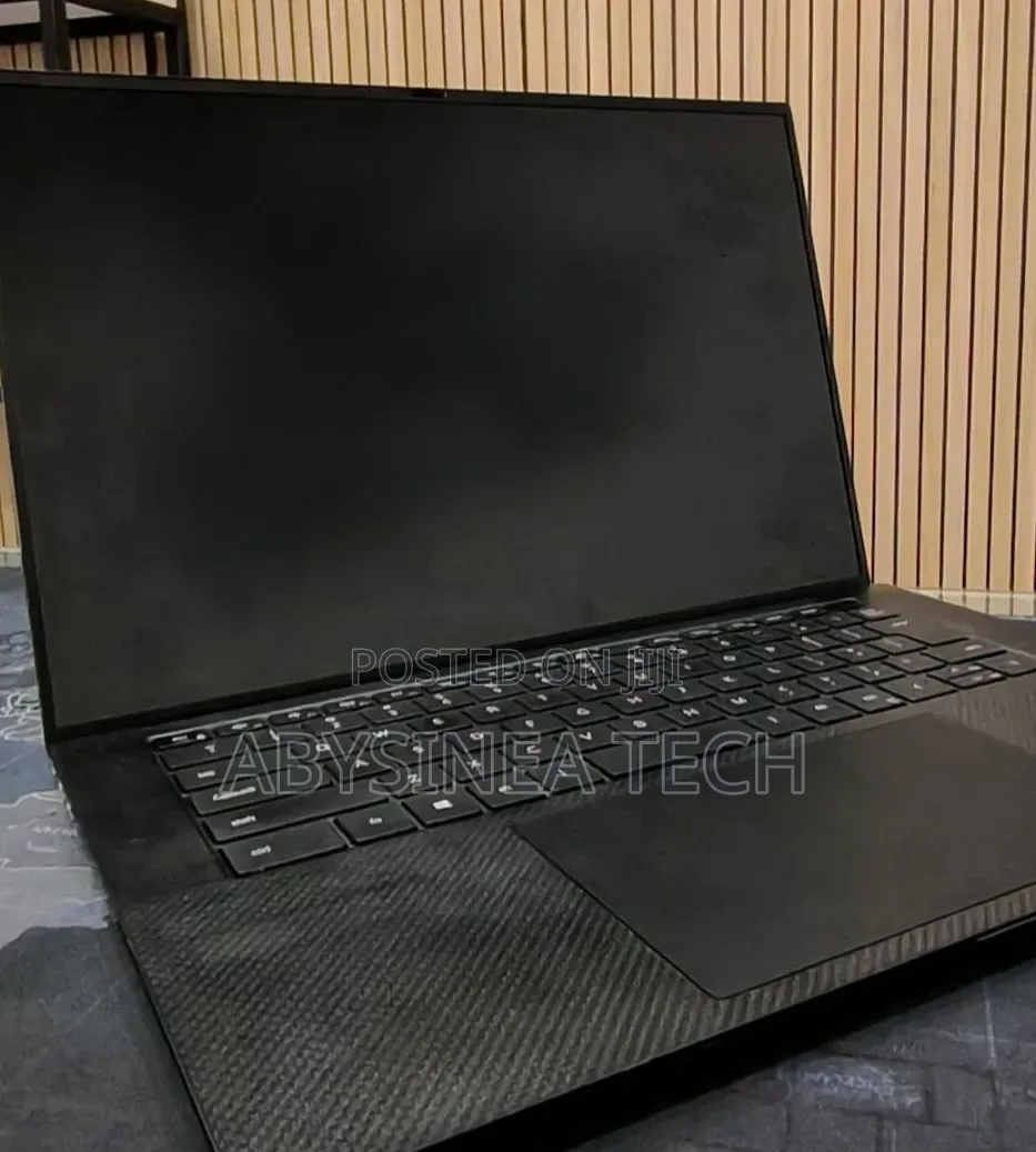 New Laptop Dell Precision 5550 16GB Intel Core i7 SSD 512GB