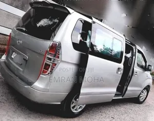 Hyundai H200 2013 Silver