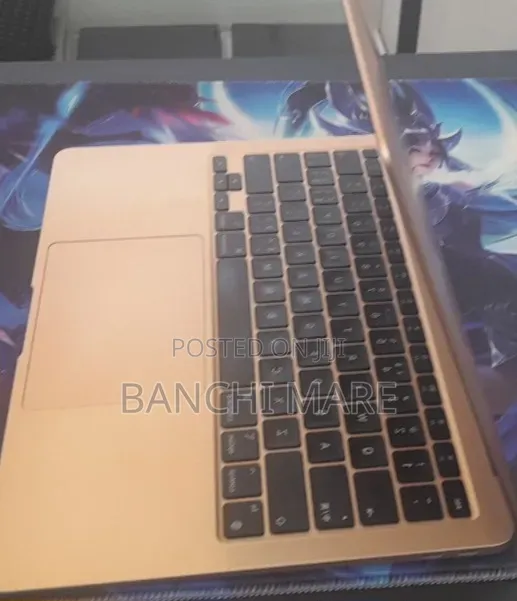 New Laptop Apple MacBook Air 2020 M1 8GB Apple M1 SSD 256GB