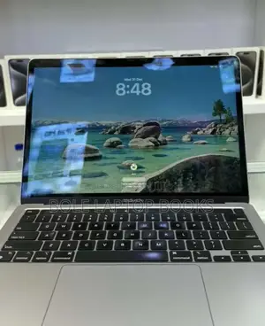 New Laptop Apple MacBook Pro 2020 M1 16GB Intel Core i5 SSD 256GB
