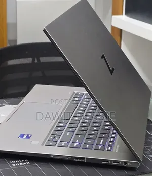 New Laptop HP 16GB Intel Core i7 SSD 512GB