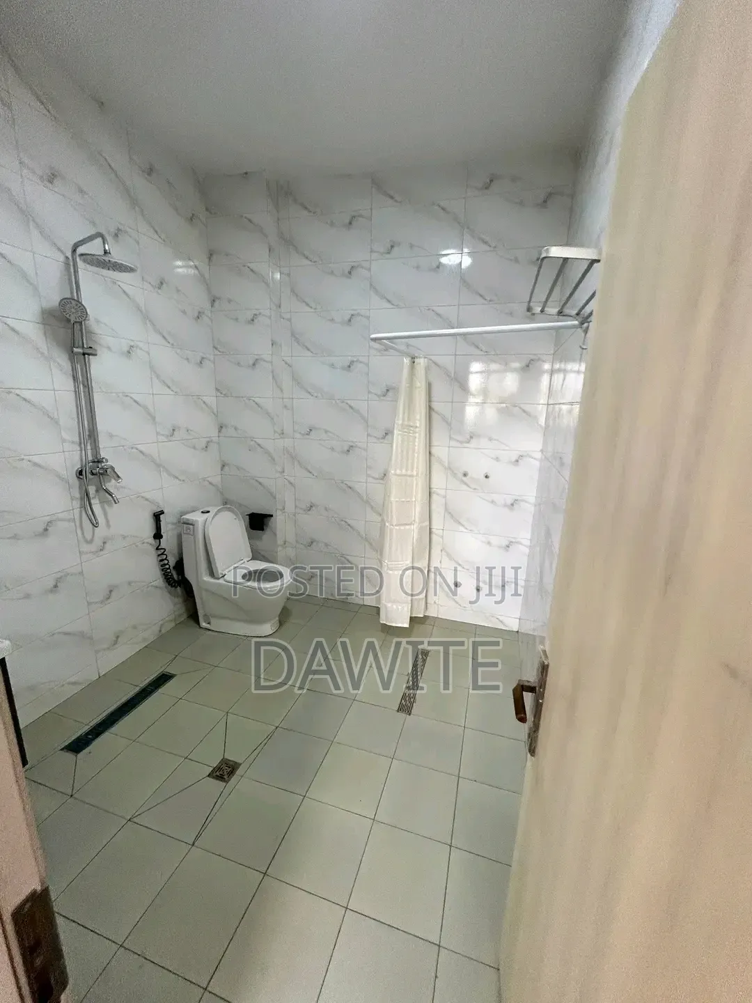 Furnished 3bdrm Apartment in የግል, Bole for sale