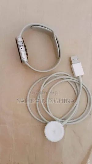 Apple Watch Series 7