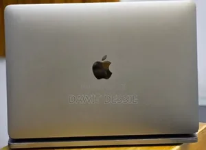 New Laptop Apple MacBook Pro 2019 16GB Intel Core i5 SSD 512GB