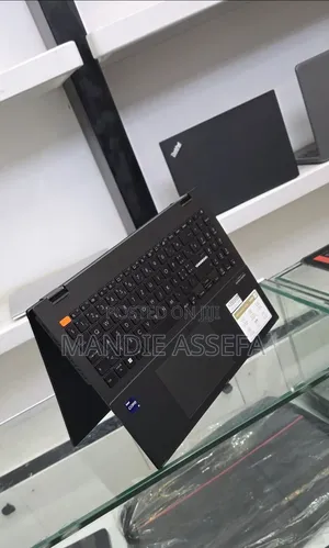 New Laptop Asus Vivobook 15 16GB Intel Core i9 SSD 1T