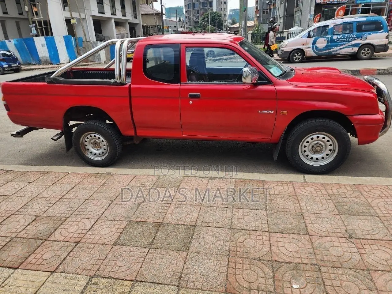 Toyota Hilux 2000 Red