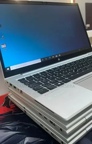 New Laptop HP EliteBook 830 G8 16GB Intel Core i7 SSD 512GB