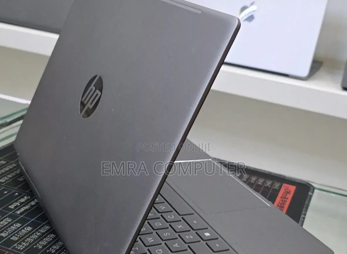 New Laptop HP 16GB Intel Core i5 SSD 512GB