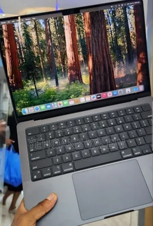 New Laptop Apple MacBook Pro 2023 M3 Pro 18GB Apple M3 Pro SSD 512GB