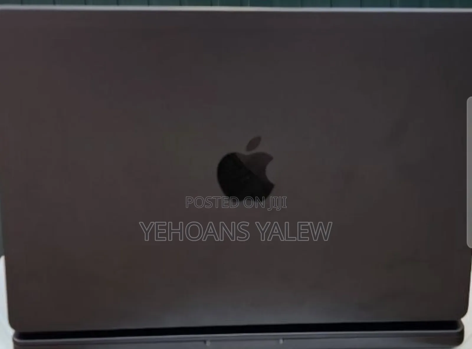 New Laptop Apple MacBook Pro 2023 M3 Pro 18GB Apple M3 Pro SSD 512GB