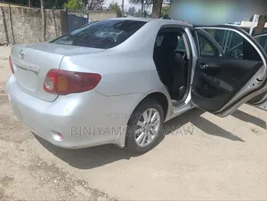 Toyota Corolla 2009 Silver