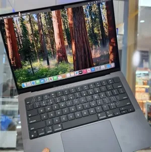New Laptop Apple MacBook 18GB Apple M3 Pro SSD 512GB