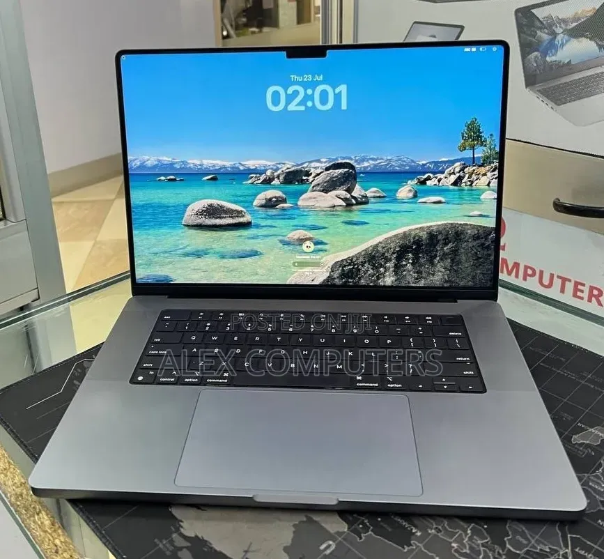 New Laptop Apple MacBook Pro 2021 M1 32GB Apple M1 Pro SSD 512GB