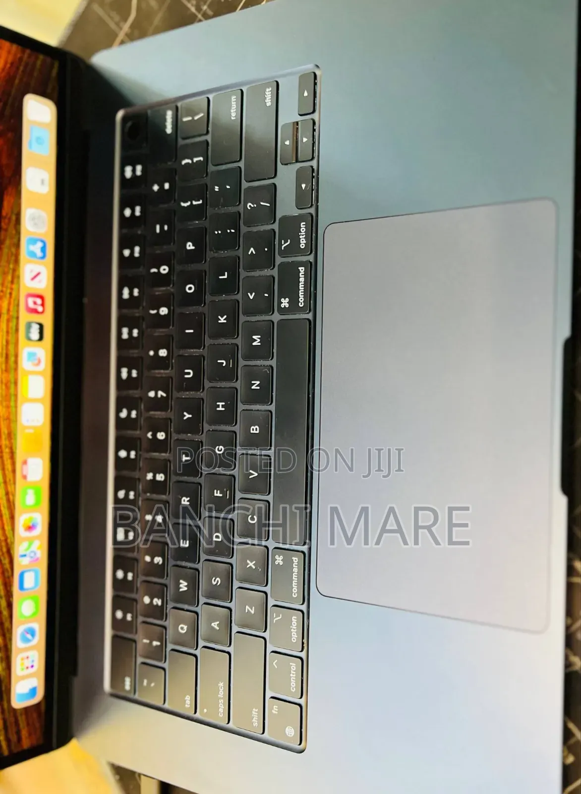 New Laptop Apple MacBook Air 2024 M3 8GB Apple M3 SSD 256GB