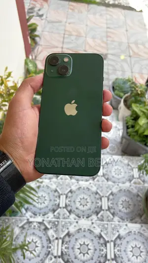 Apple iPhone 13 128 GB Green