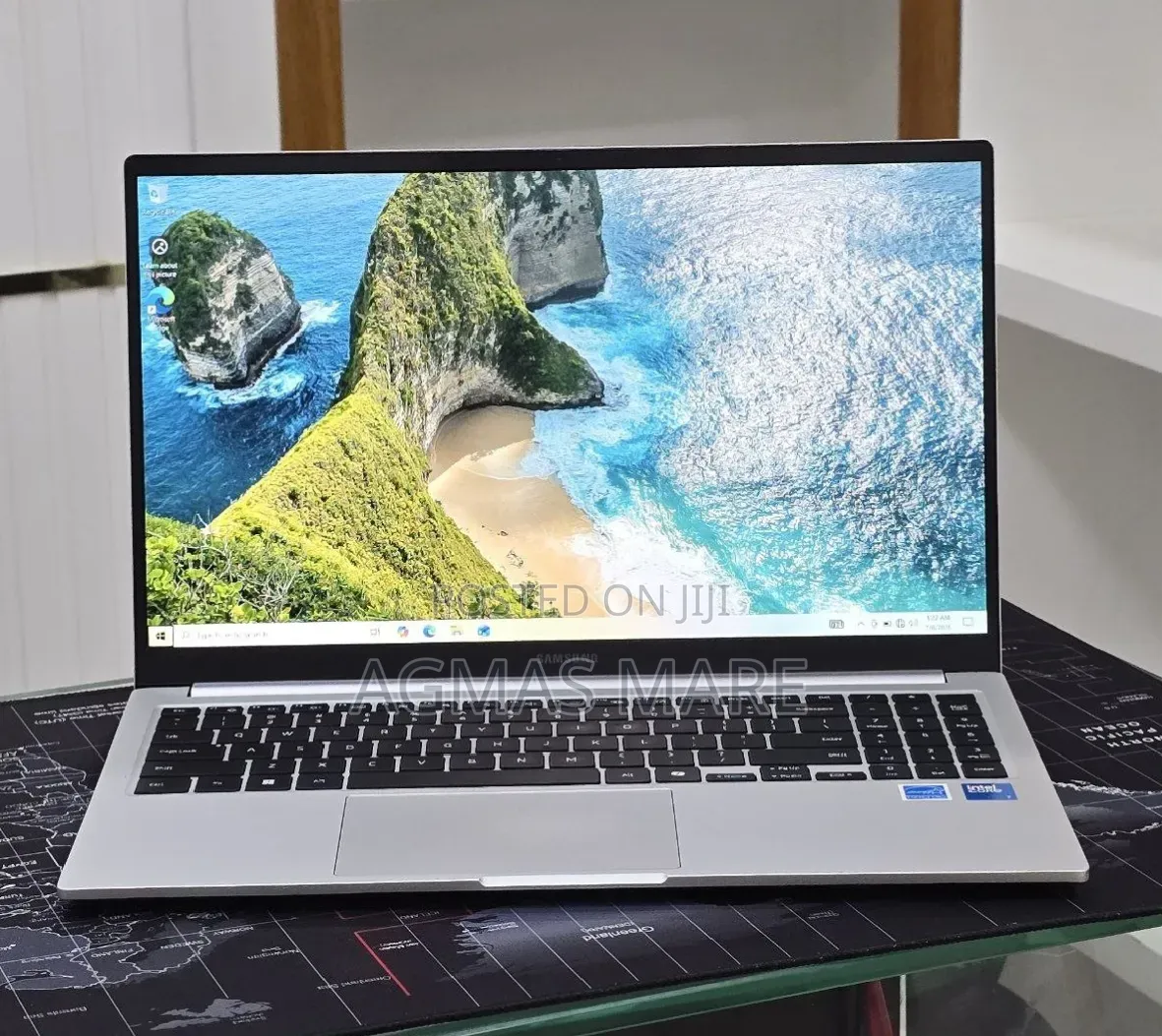 New Laptop Samsung Galaxy Book4 16GB Intel Core 7 SSD 512GB