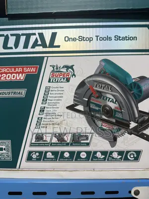 Total Cicular Saw 2200 W