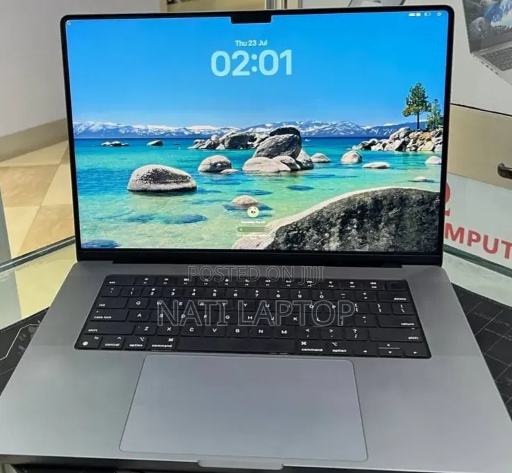 New Laptop Apple MacBook Pro 2021 M1 32GB Apple M1 Pro SSD 512GB