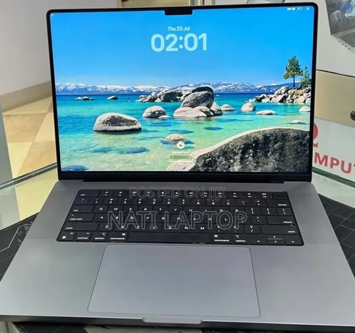 New Laptop Apple MacBook Pro 2021 M1 32GB Apple M1 Pro SSD 512GB
